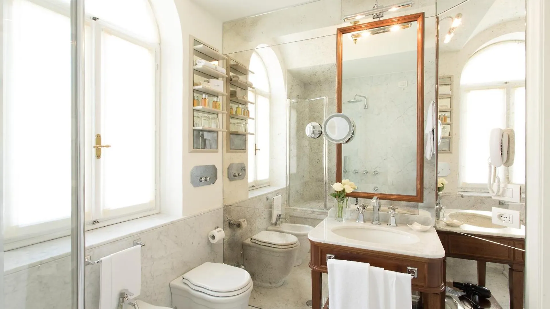 Hotel Regency - Small Luxury Hotels Of The World Florencie